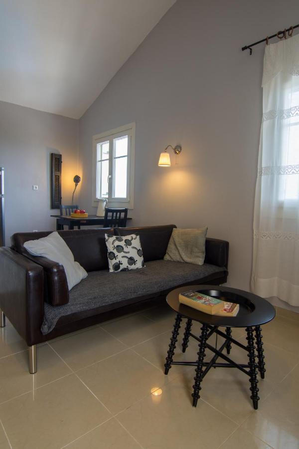 Villa Elaia Suites & Apartments No.1 ガイオス エクステリア 写真